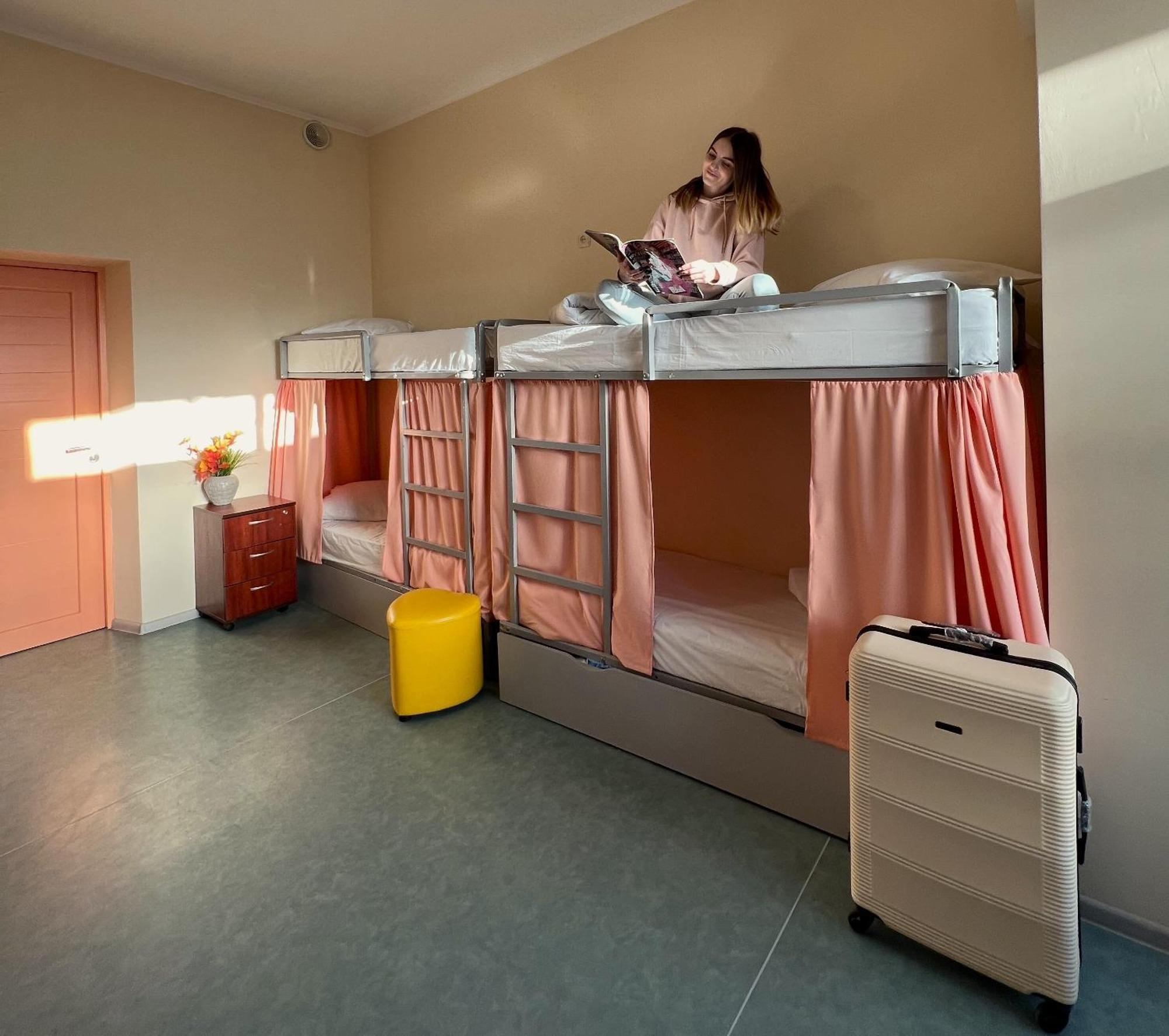 Demeevsky Hostel Kiev Exterior foto
